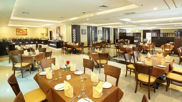 Tägliches Frühstücksbuffet (4 KWD pro Person)