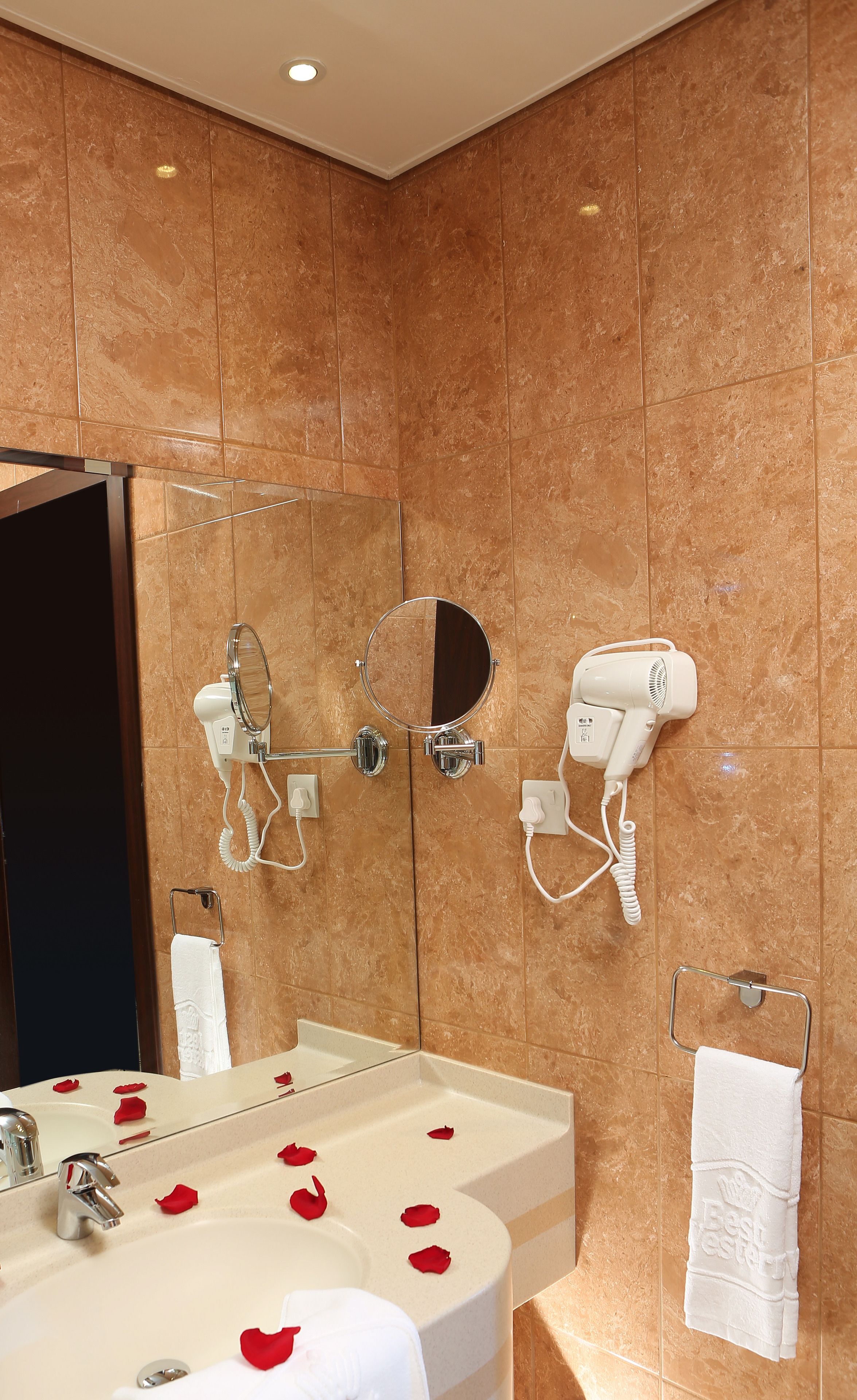 shower, free toiletries, hair dryer, bathrobes