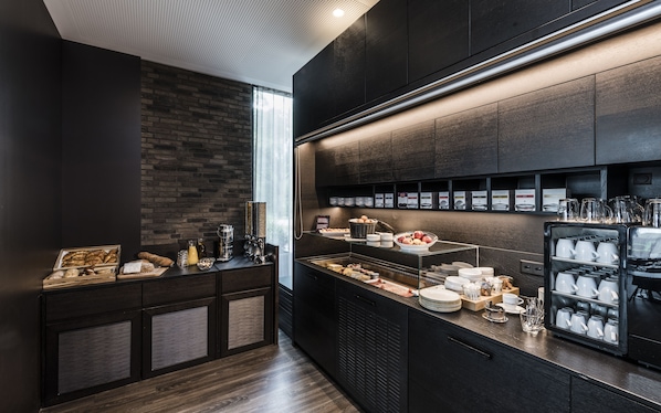 Daily self-serve breakfast (CHF 18 per person) - b_smart hotel Bendern (Gamprin)