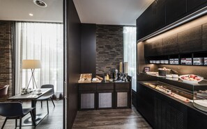 Daily self-service breakfast for a fee - b_smart hotel Bendern (Gamprin)