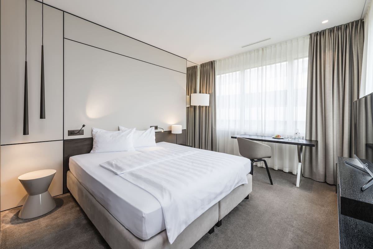 Standard Double or Twin Room | Premium bedding, in-room safe, desk, laptop workspace
