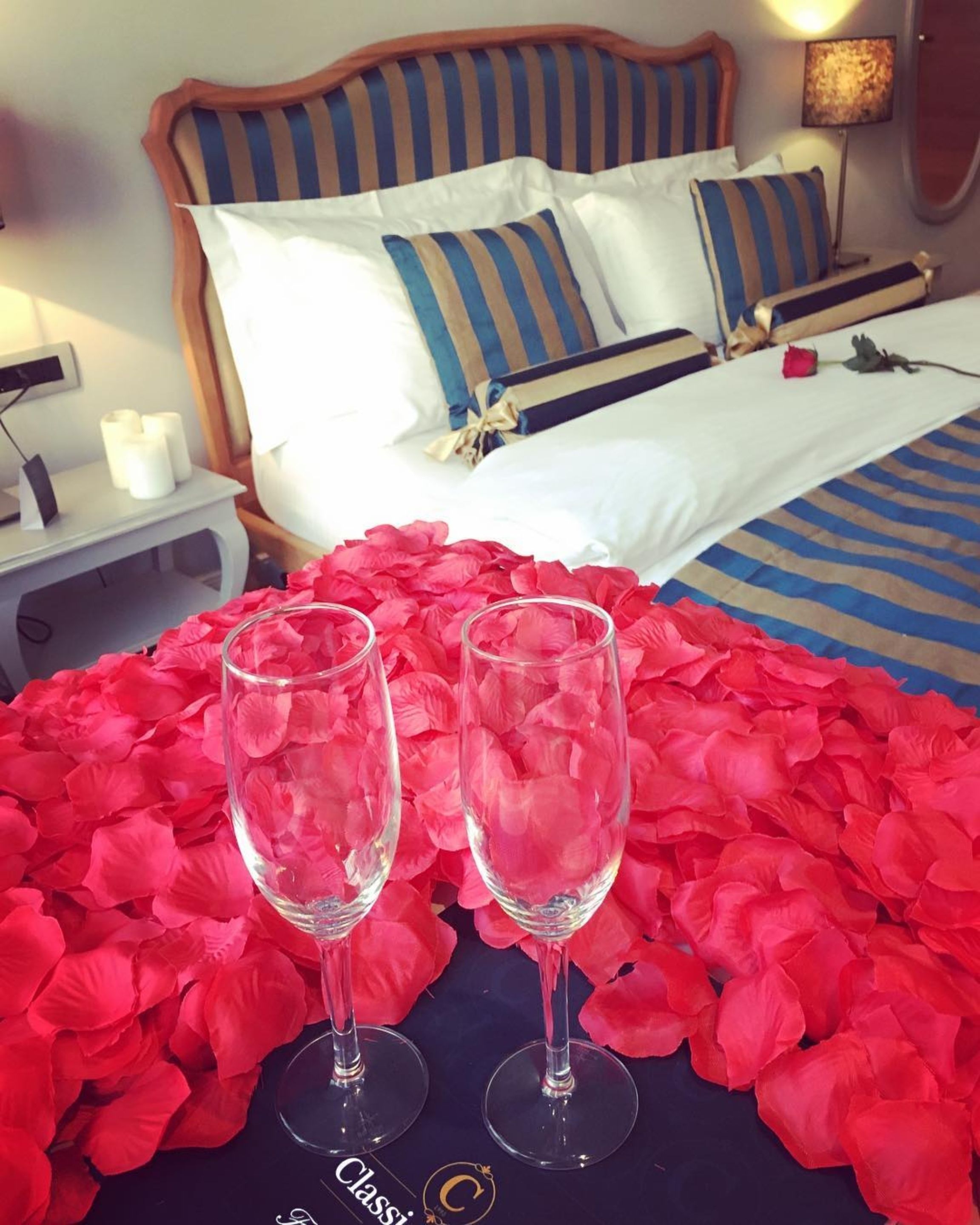 Hypo-allergenic bedding, minibar, in-room safe, individually decorated