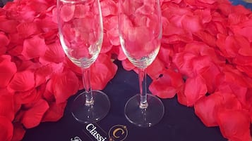 Ropa de cama hipoalergénica y minibar