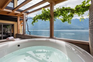 Romantic Suite, Lake View | 1 bedroom, in-room safe, desk, free WiFi