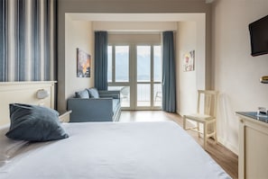 In-room safe, desk, free WiFi, bed sheets