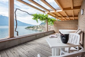 Romantic Suite, Lake View | Lake view - Hotel Splendid Palace (Limone sul Garda)