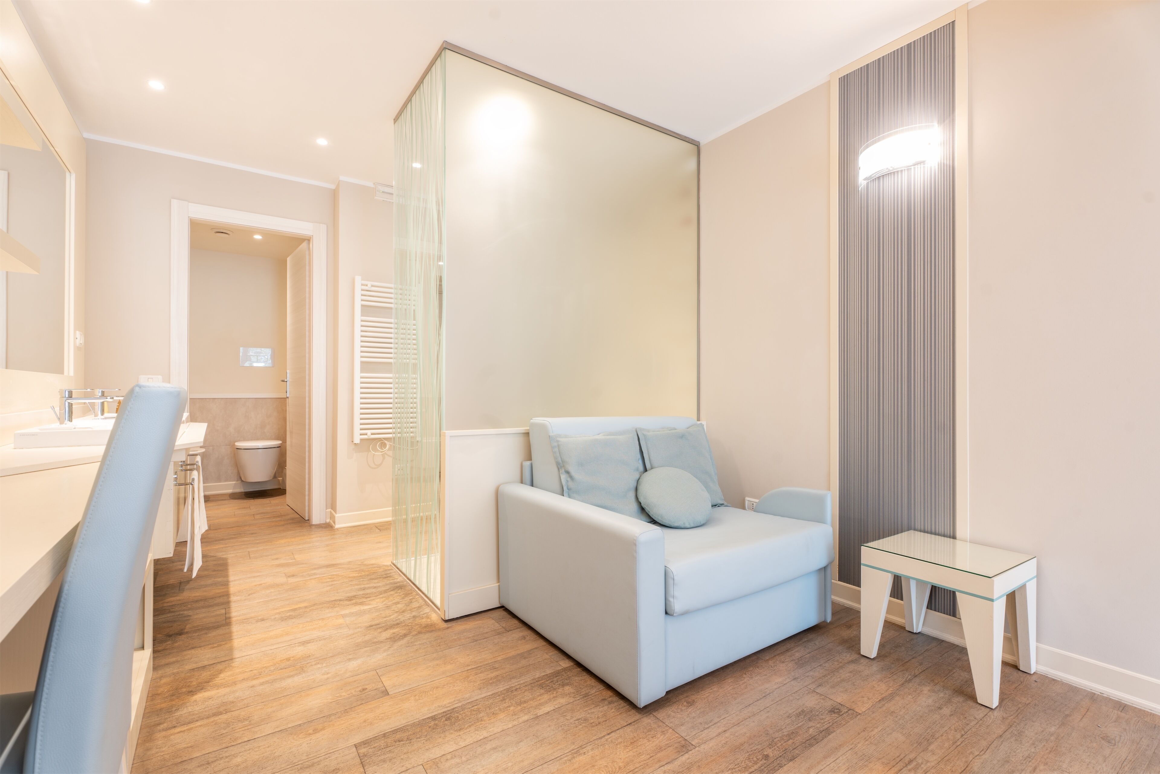 junior twin room, garden area | 1 bedroom, in-room safe, soundproofing, free wifi