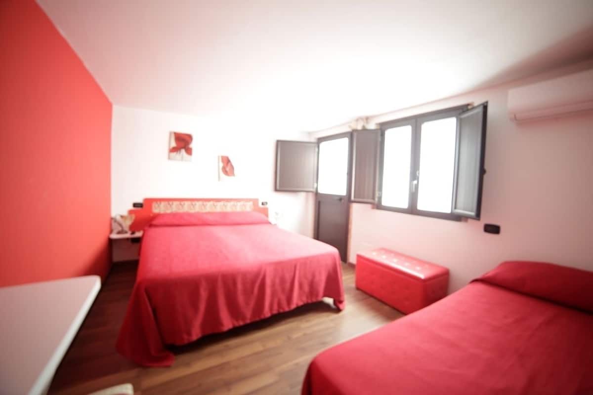 Standard Room | Egyptian cotton sheets, premium bedding, down comforters, pillowtop beds