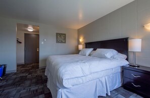 Premium bedding, blackout drapes, free WiFi, bed sheets