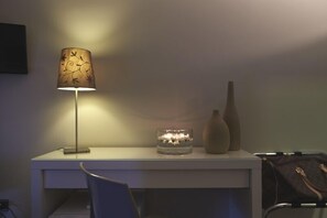 이탈리아 프레떼 시트, 고급 침구, 오리/거위털 이불, 메모리폼 침대