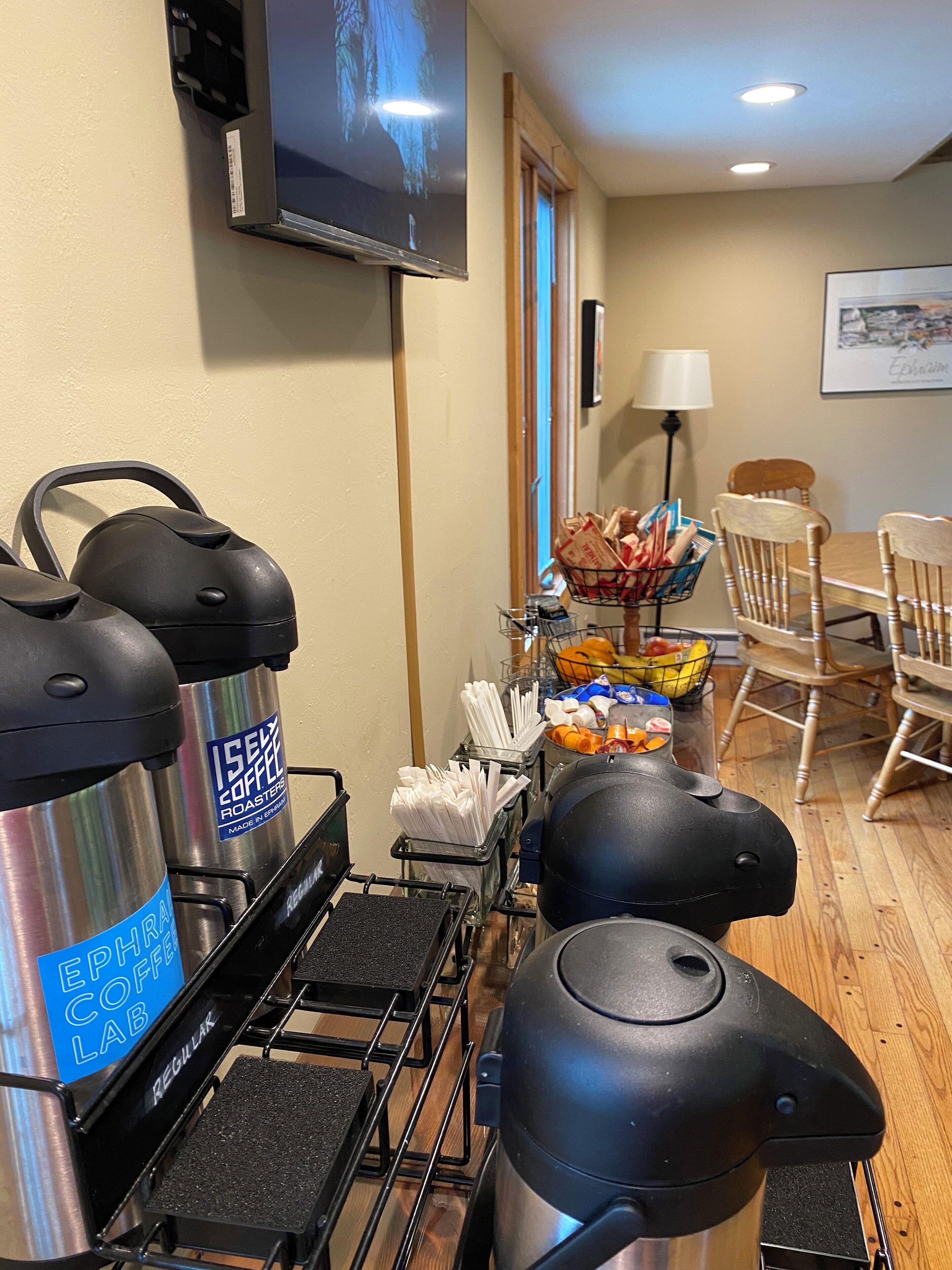 Tägliches inbegriffenes Frühstück zum Mitnehmen