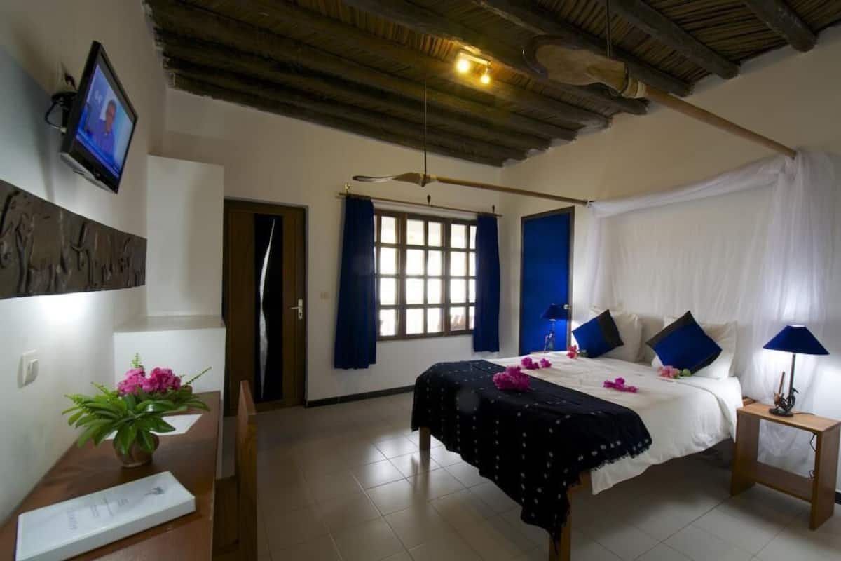 Superior Single Room | In-room safe, desk, blackout drapes, free WiFi