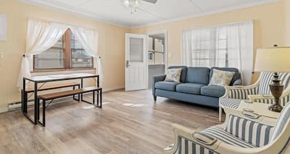 Oceanside Court by Kees Vacations