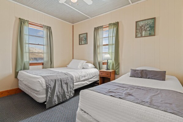 3 bedrooms, free WiFi, bed sheets