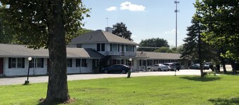 Du Wayne Motel