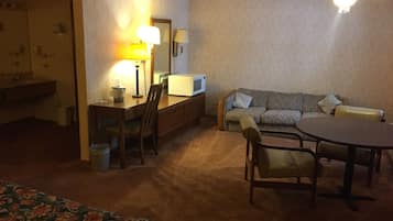 Desk, iron/ironing board, free WiFi, bed sheets