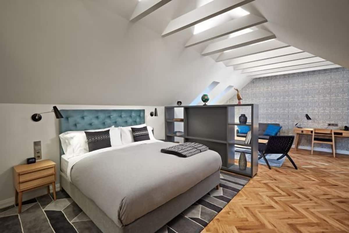 Premium bedding, memory foam beds, in-room safe, desk