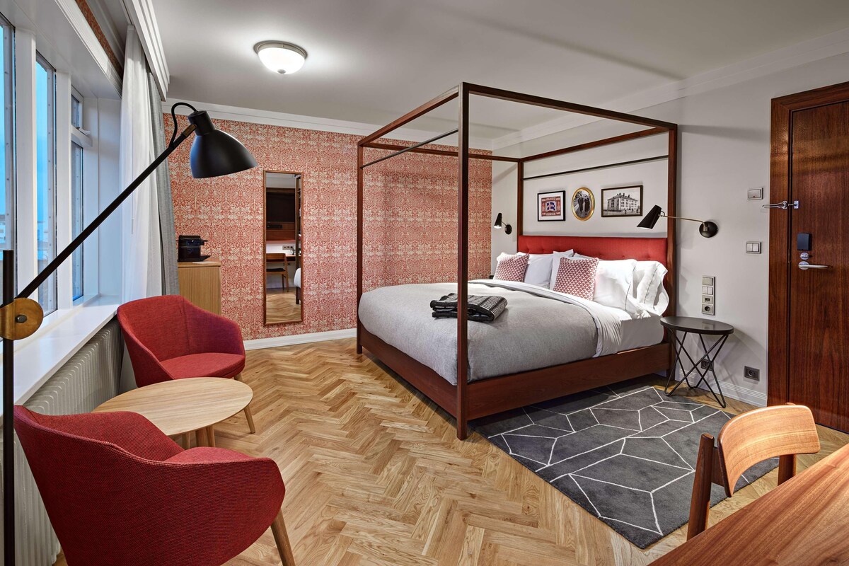 Premium bedding, memory foam beds, in-room safe, desk