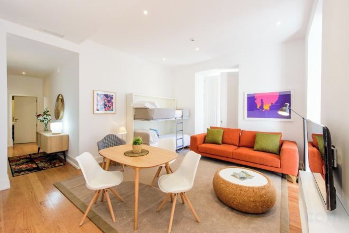 Premium Deluxe One-Bedroom Apartment