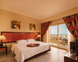 Down duvets, minibar, in-room safe, desk - AMC Royal Hotel & Spa (Hurghada)