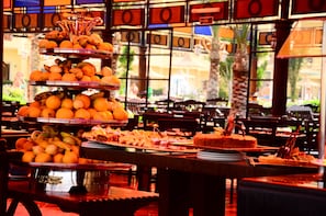 Free buffet breakfast - AMC Royal Hotel & Spa (Hurghada)