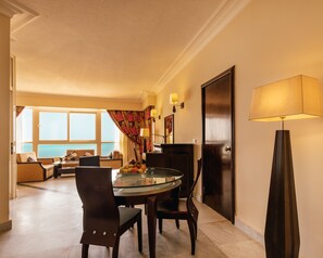 Down duvets, minibar, in-room safe, desk - AMC Royal Hotel & Spa (Hurghada)