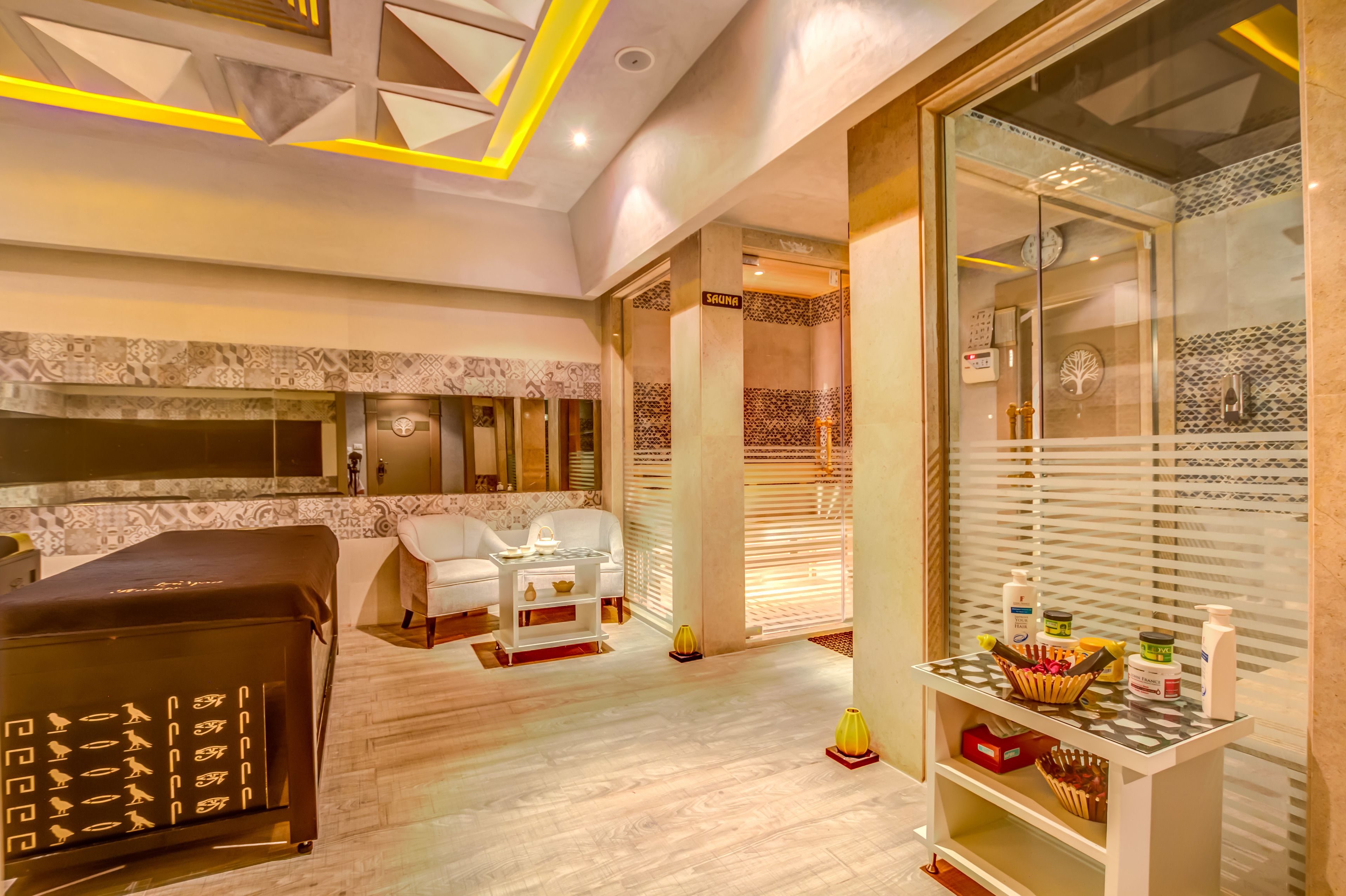 双人护理室、桑拿、热水浴缸、湿蒸房、土耳其浴、身体护理