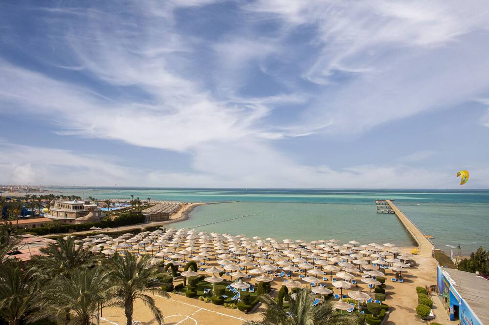 AMC Royal Hotel & Spa
