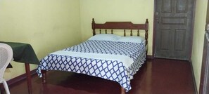 Free WiFi, bed sheets - Hotel Guanacaste (Liberia)