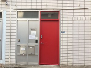 Exterior - Ofu Jyoshi Kaikan 3rd building – Caters to Women (Tokyo)