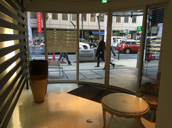 Front of property - Senba Hostel (Osaka)