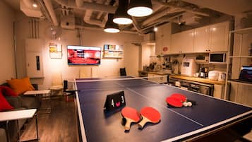 TV, fireplace, video-game console