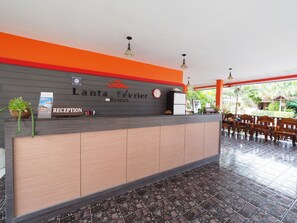 Reception - Lanta Fevrier Resort (Ko Lanta)