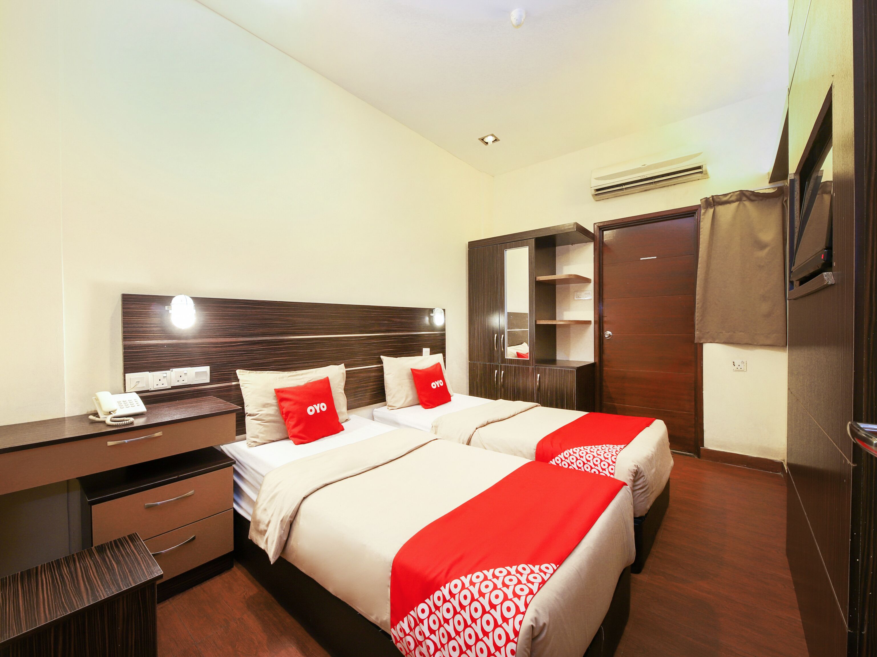 Kamar Twin Standar | Wi-Fi gratis dan seprai linen