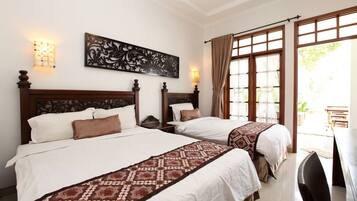 Camera familiare | 1 camera, una scrivania, Wi-Fi gratuito, lenzuola