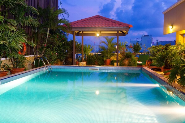Outdoor pool - Mookai Hotel (Male)