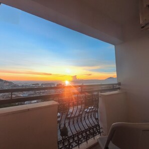 Premium bedding, free WiFi - HBS Hotel (Kusadasi)