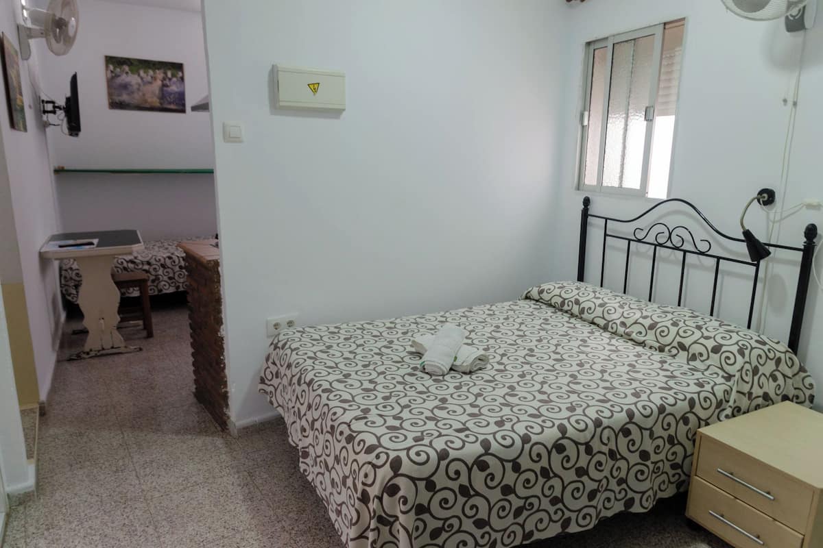 Estudio familiar | Escritorio, cunas gratuitas, wifi gratis y ropa de cama