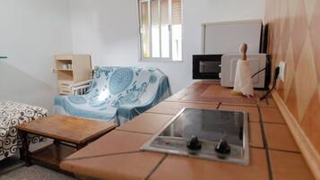 Familjestudio | Skrivbord, gratis barnsÀngar, gratis wi-fi och sÀngklÀder