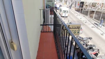 Twin kamer | Uitzicht op straat