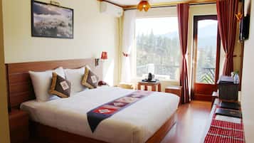 Minibar, in-room safe, desk, blackout drapes