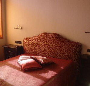 Quadruple Room | Premium bedding, desk, soundproofing, free cribs/infant beds - Hotel Laghetto (Frabosa Sottana)