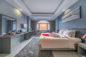 Deluxe Double Room, City View | 1 bedroom, minibar, in-room safe, soundproofing - Phu Quoc Ocean Pearl Hotel (Phu Quoc)