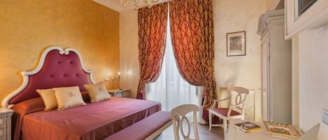 Superior Double Room | Minibar, in-room safe, individually furnished, desk