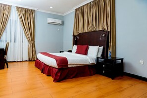 行政雙人房, 花園景觀 | 遮光布/窗簾、免費無線上網、床單