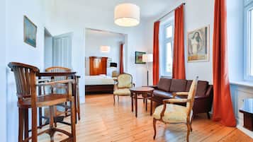 Appartement, 1 chambre (Pfiffi - An der Untertrave 50) | Coin séjour | Télévision de 40 pouces avec chaßnes par cùble