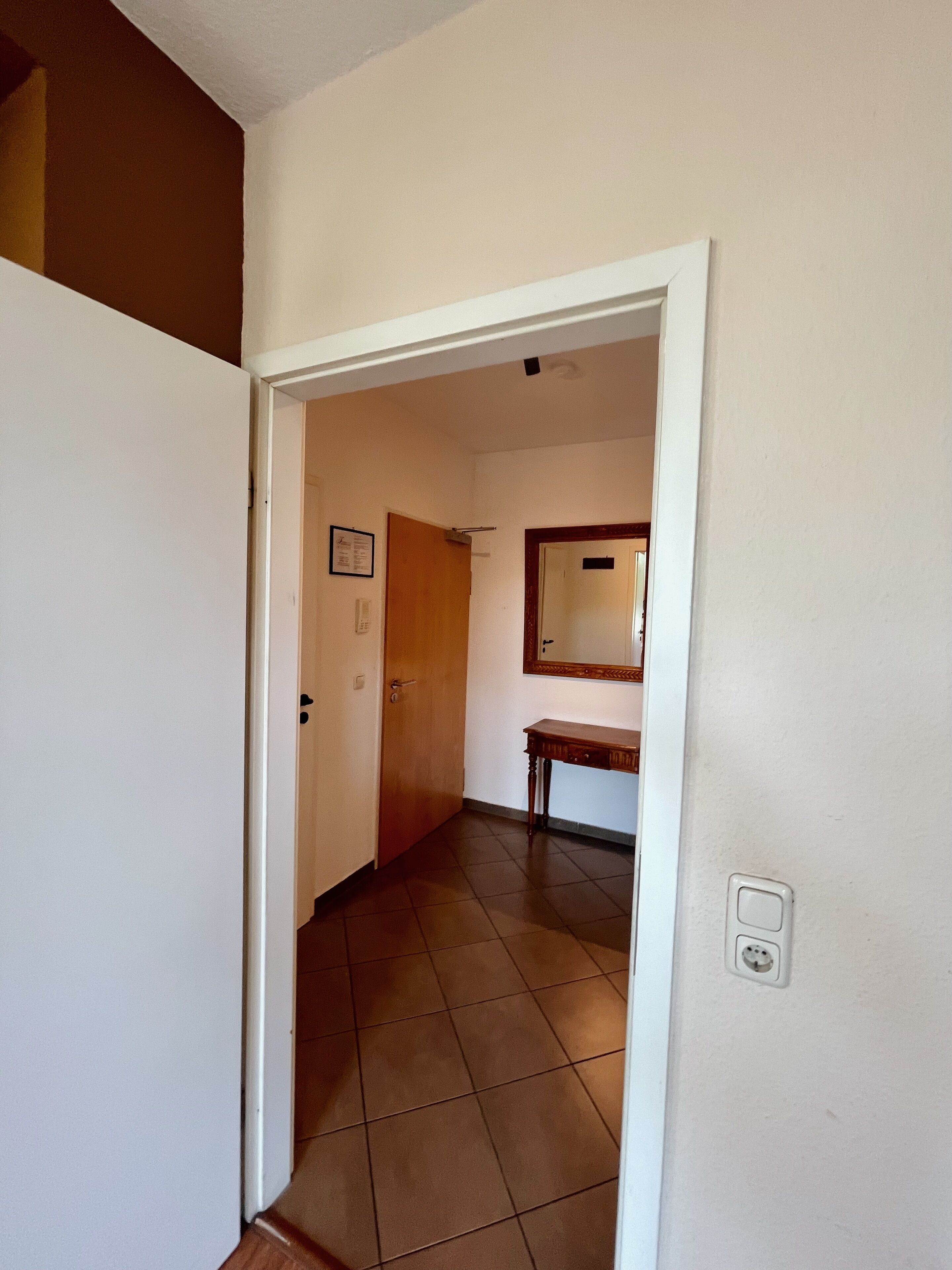 apartment antonie, 1 bedroom, river view, final cleaning fee 35€ (an der untertrave 106)  | 1 bedroom, individually decorated, individually furnished, soundproofing