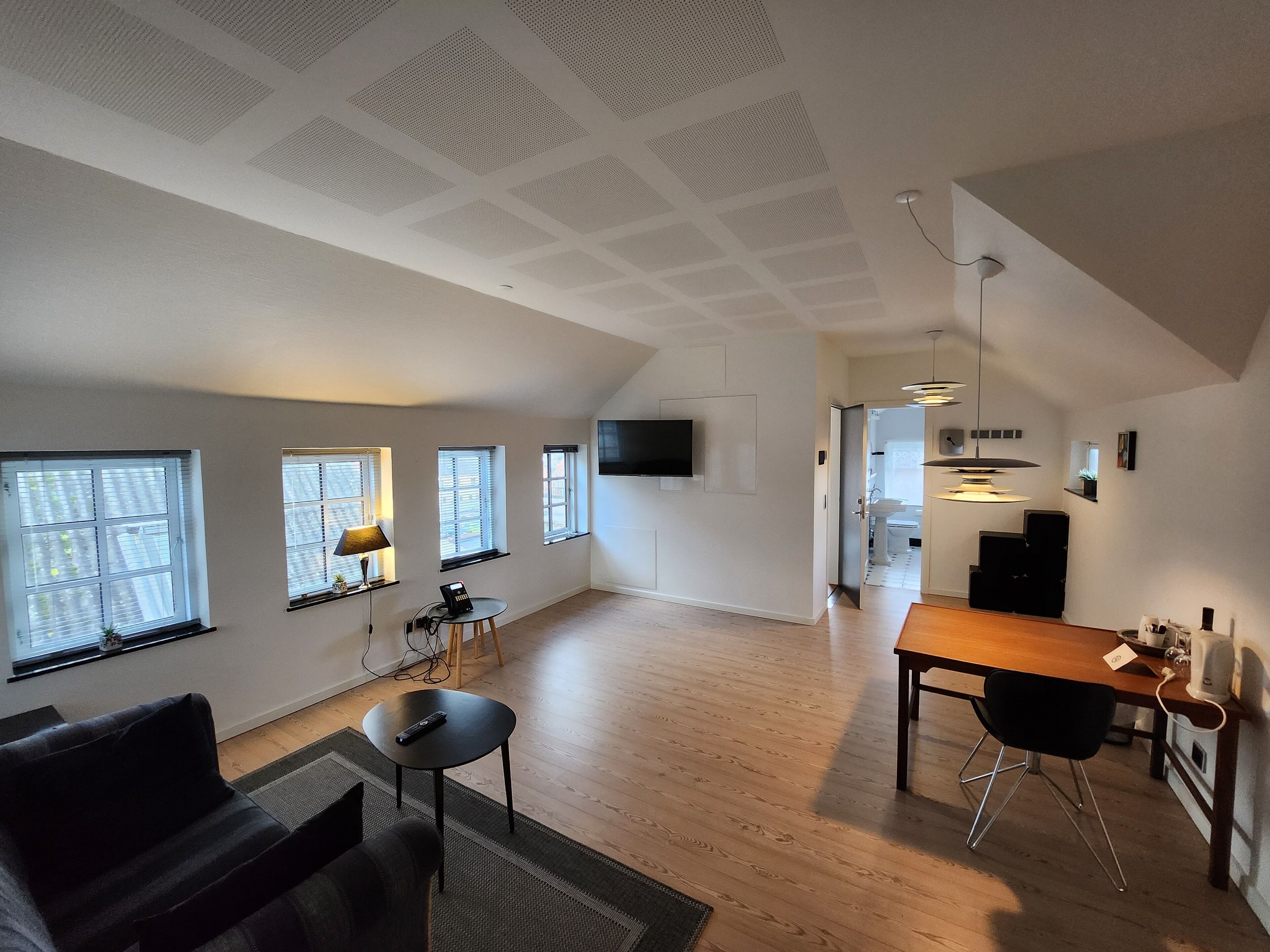 deluxe loft | living area | flat-screen tv, streaming services