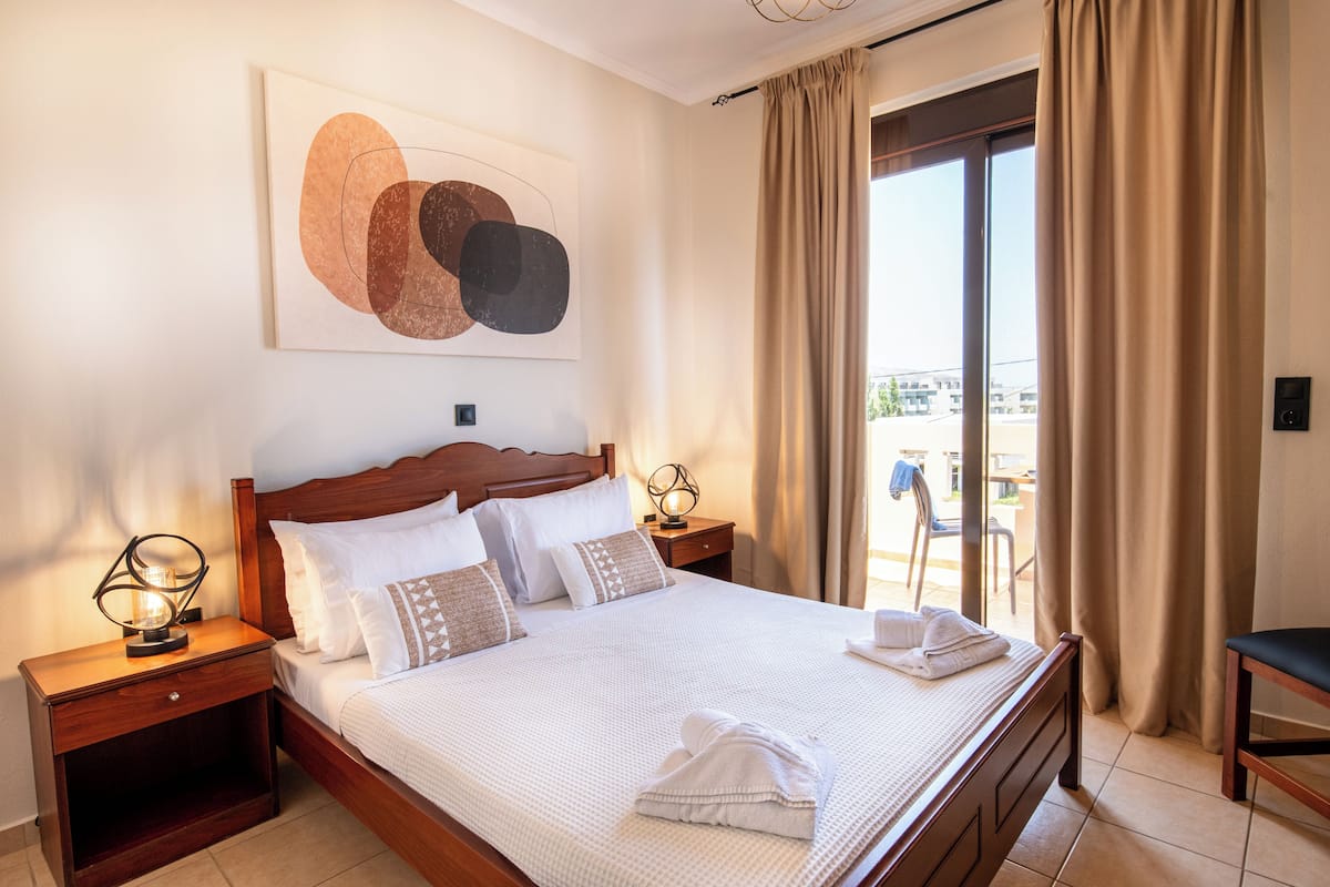 Appartement Familial, 1 chambre | 1 chambre, rideaux occultants, lits bébé (gratuits), Wi-Fi gratuit