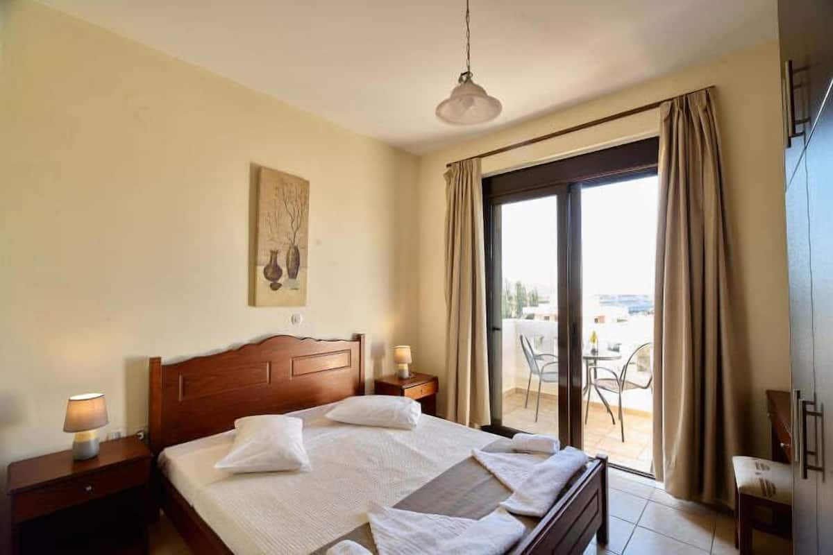 1 habitación, cortinas blackout, cunas gratuitas y wifi gratis